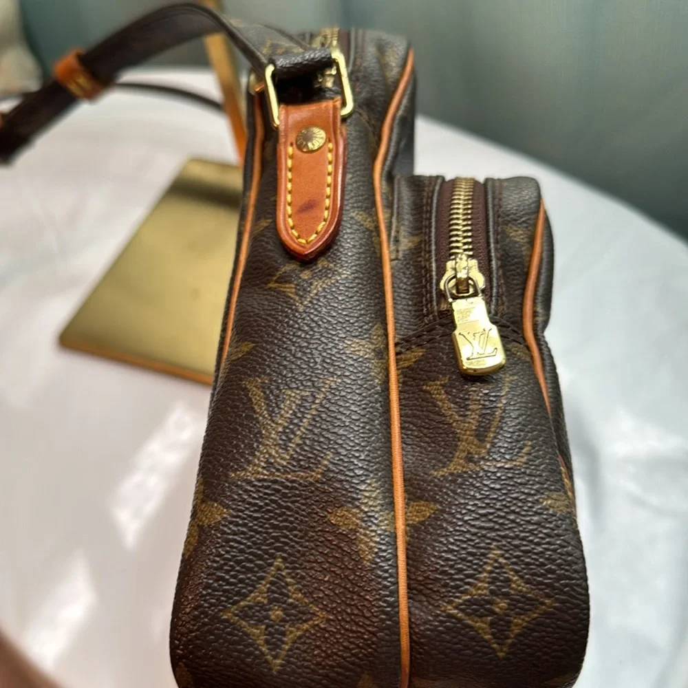 Louis Vuitton Amazone Crossbody Monogram